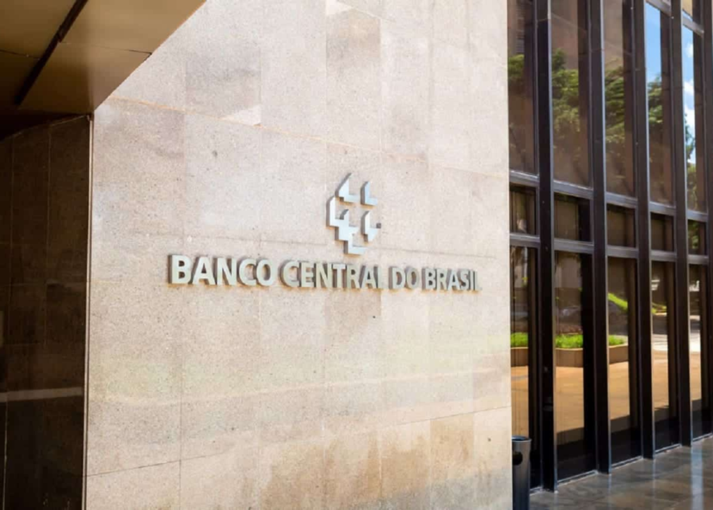 Banco Central deve prepara novo comunicado sobre alta da inflação